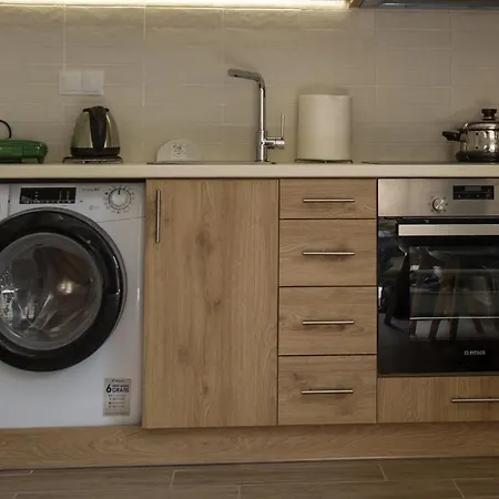 Wonderlust Close To Sea α1 *